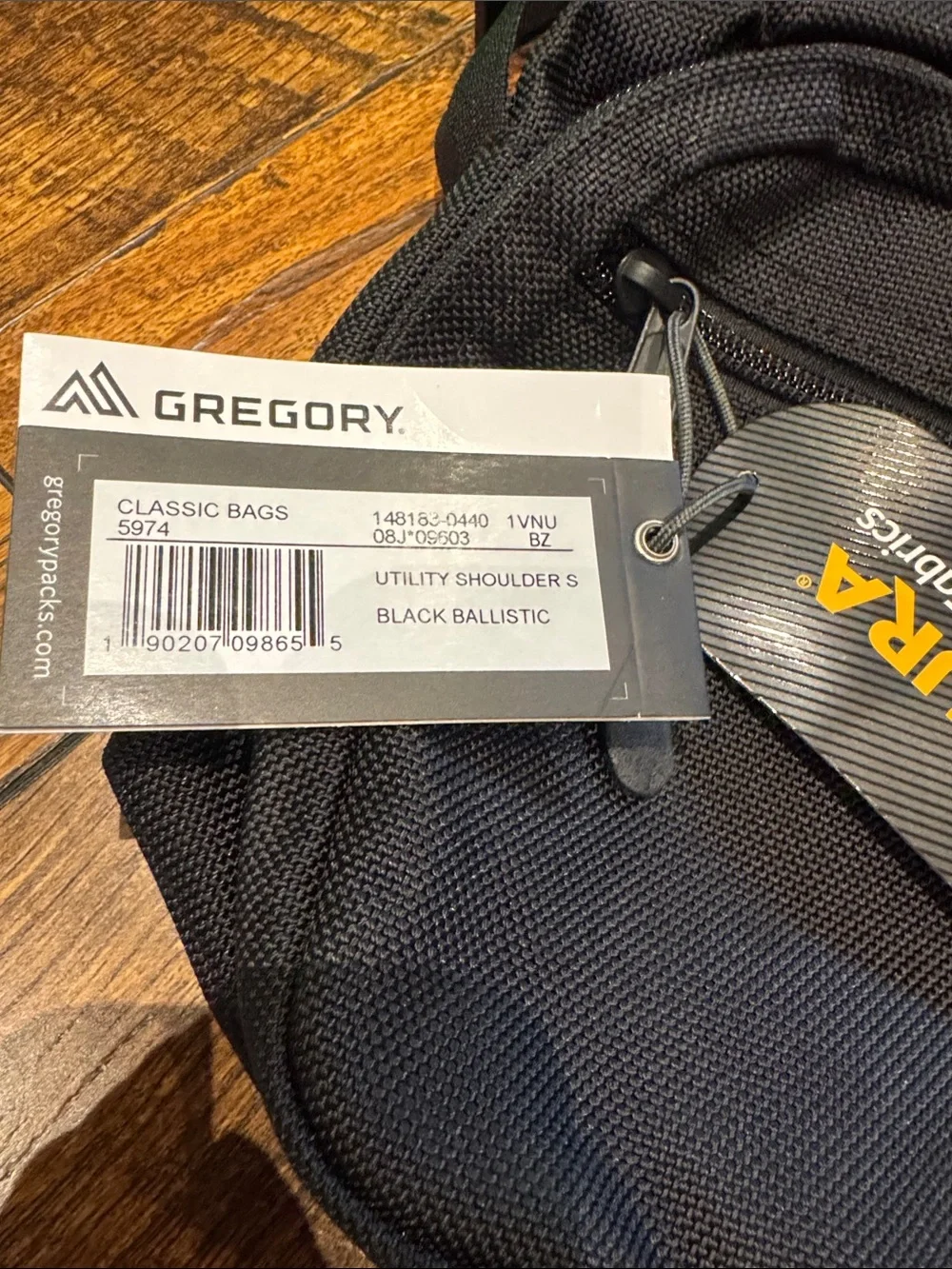 Gregory utility shoulder S: black ballistic